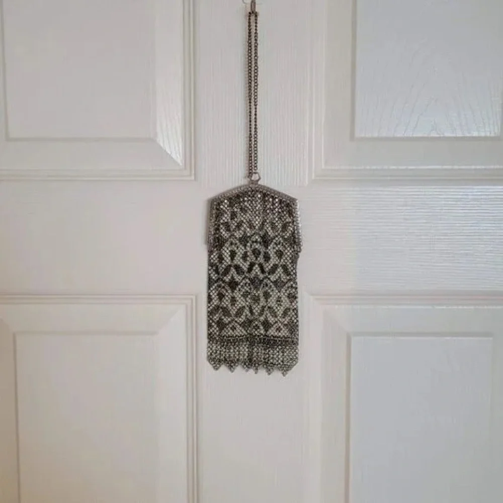 Vintage Mandalian Mesh Purse - Picture 4 of 14